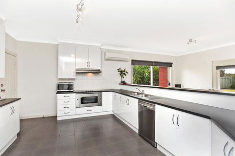 'The Hidden Diamond' - Normanville - Accommodation Daintree 15