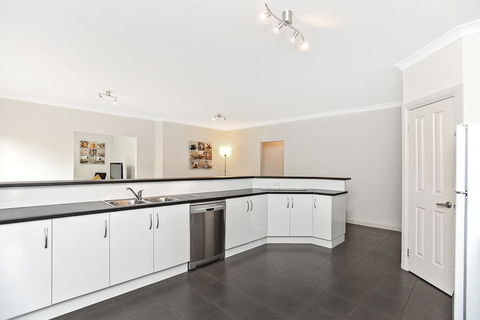 'The Hidden Diamond' - Normanville - Accommodation Daintree 19
