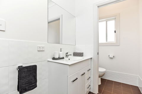 'The Hidden Diamond' - Normanville - Accommodation Daintree 27