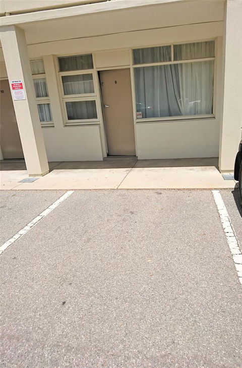Hi 5 Glenelg Studio Apartment - Accommodation Daintree 15