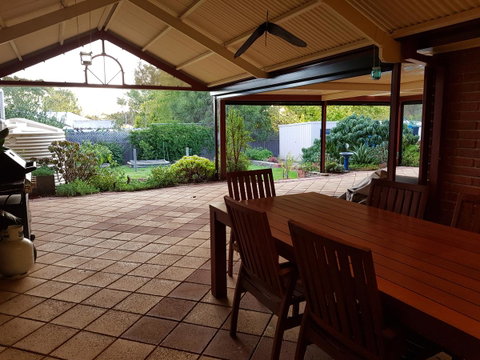 Frog Song At Willunga - Accommodation Daintree 13