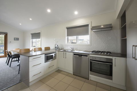 The Retreat West Beach Parks - Accommodation Daintree 16