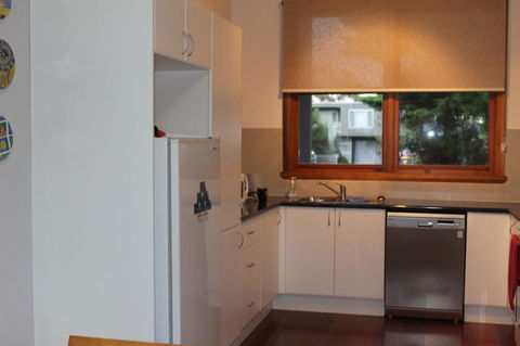 \'Point Break\' Your Waterfront Break At The Point - Accommodation Daintree 8