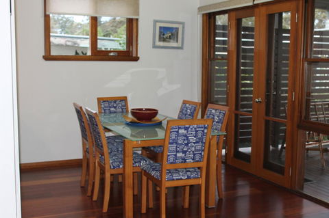 \'Point Break\' Your Waterfront Break At The Point - Accommodation Daintree 7