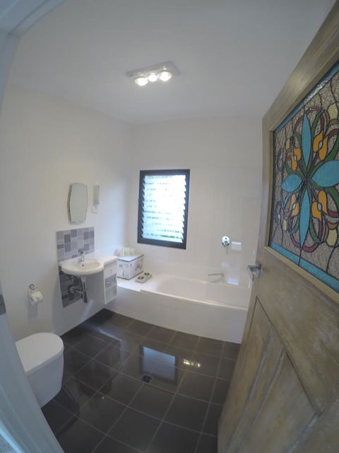 Sinclair Eco House - Accommodation Daintree 7