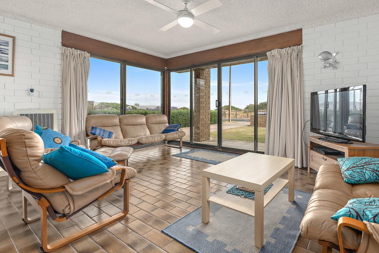 Aldinga Beach SA Accommodation Daintree