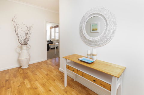 Bay 10 - Suites And Apartments - Accommodation Daintree 14