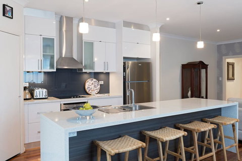 Boutique Getaway On Wright - Accommodation Daintree 0