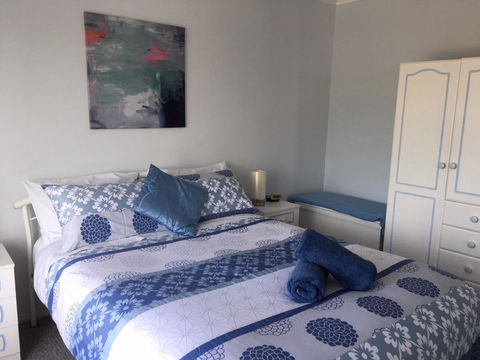 Emu Bay Holiday Homes - Accommodation Daintree 38
