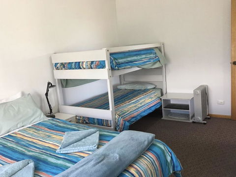 Emu Bay Holiday Homes - Accommodation Daintree 12