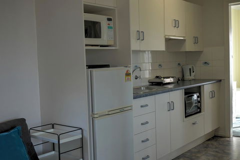 Emu Bay Holiday Homes - Accommodation Daintree 28