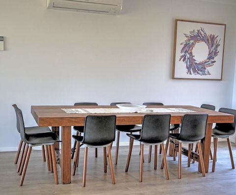 Emu Bay Holiday Homes - Accommodation Daintree 0