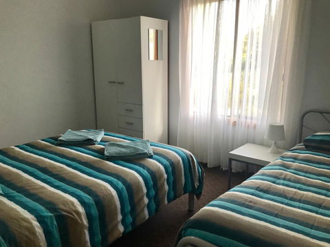 Emu Bay Holiday Homes - Accommodation Daintree 34