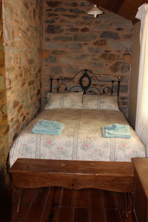 Hillside Cottage - Accommodation Daintree 3