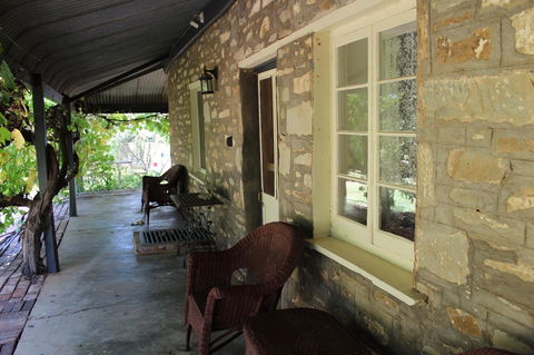 Hillside Cottage - Accommodation Daintree 0