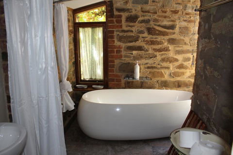 Hillside Cottage - Accommodation Daintree 6