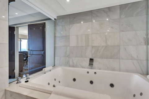 Stamford Plaza Adelaide - Accommodation Daintree 40