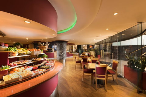 Stamford Plaza Adelaide - Accommodation Daintree 3
