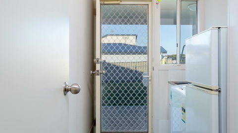 Rocks Beach House Victor Harbor - Accommodation Daintree 6