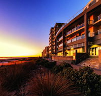 Oaks Plaza Pier - Accommodation Daintree