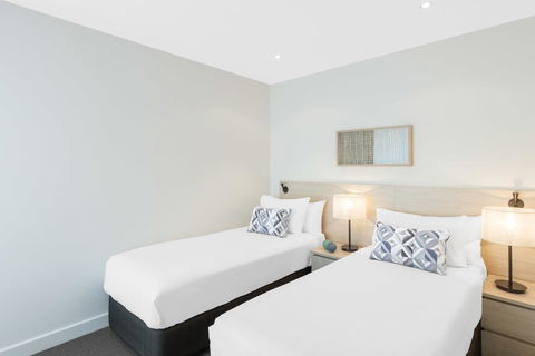 Oaks Glenelg Liberty Suites - Accommodation Daintree 30