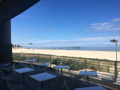 Beachside Luxury Getaway In Glenelg - Accommodation Daintree 19