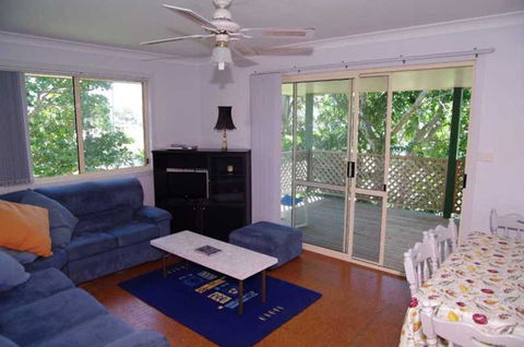 Bellhaven 1, 17 Willow Street - Accommodation Daintree 1