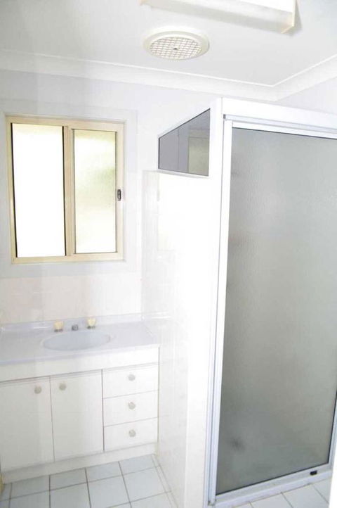 Bellhaven 1, 17 Willow Street - Accommodation Daintree 5