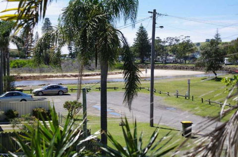 Bellhaven 1, 17 Willow Street - Accommodation Daintree 6