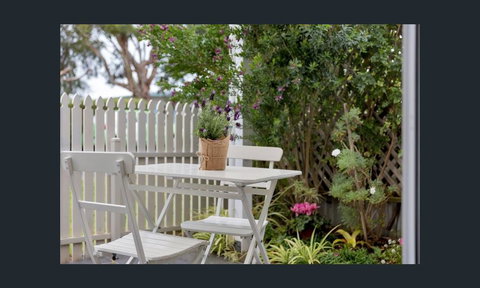 Wintergarden Beach Cabin - Accommodation Daintree 2