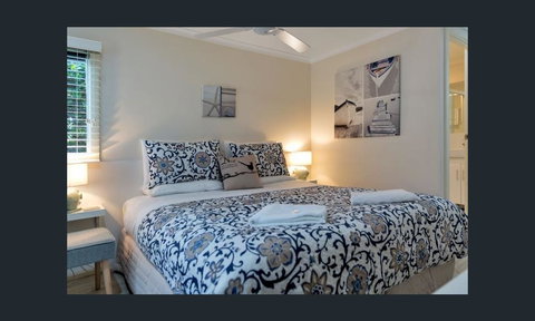 Wintergarden Beach Cabin - Accommodation Daintree 5