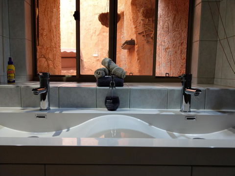 Zen Underground B&B - Accommodation Daintree 6