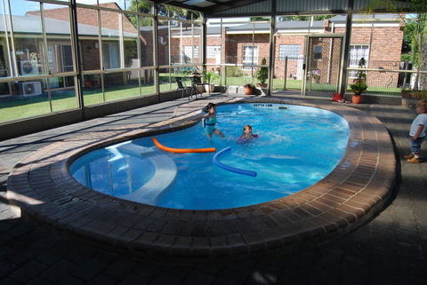 Arkana Motor Inn & Terrace Apartments - Accommodation Daintree 2