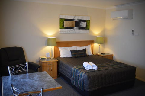 Arkana Motor Inn & Terrace Apartments - Accommodation Daintree 0