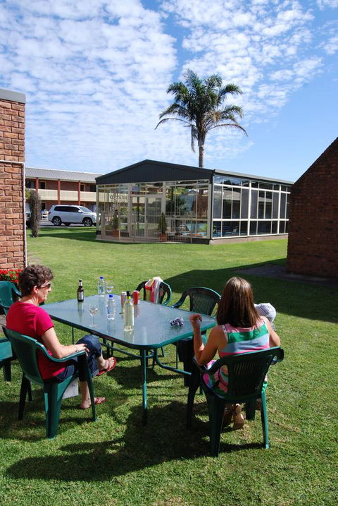 Arkana Motor Inn & Terrace Apartments - Accommodation Daintree 12