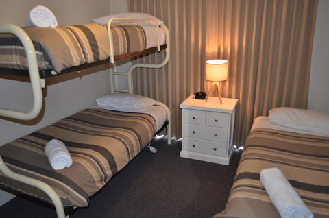 Arkana Motor Inn & Terrace Apartments - Accommodation Daintree 10