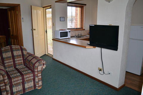 Arkana Motor Inn & Terrace Apartments - Accommodation Daintree 35