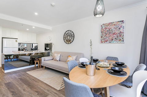 Heart Of Glenelg BnB - Accommodation Daintree 9