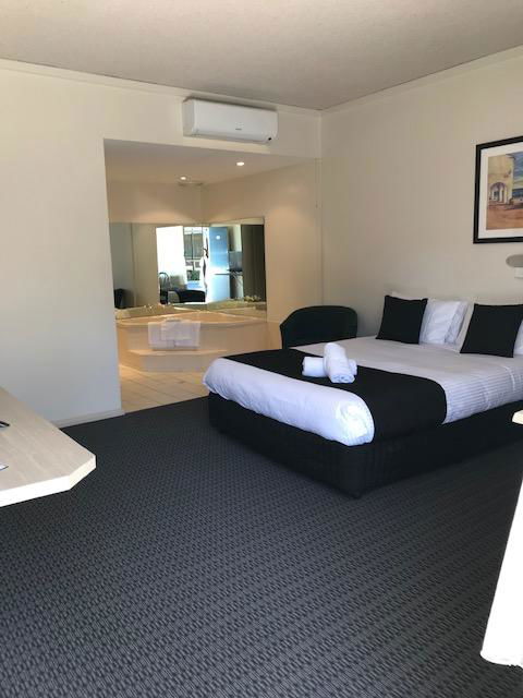 Bay Motel Hotel - Accommodation Daintree 2