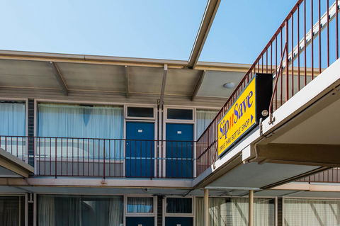 Bay Motel Hotel - Accommodation Daintree 8