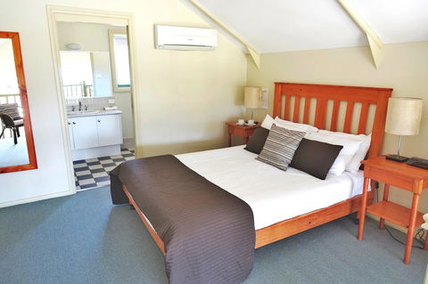 SkyView Villa - Accommodation Daintree 9