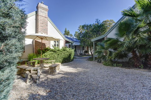 Tanunda Cottages - Accommodation Daintree 8