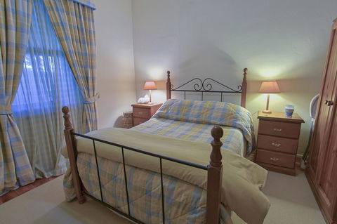 Tanunda Cottages - Accommodation Daintree 15