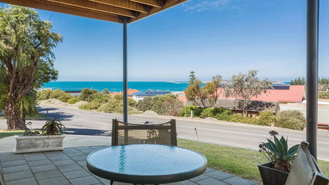 Victor Apartments - Accommodation Daintree 10