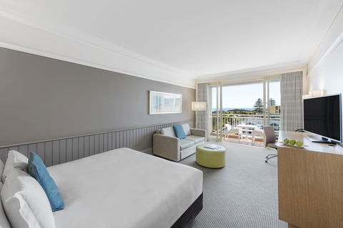 Crowne Plaza Terrigal Pacific, An IHG Hotel - Accommodation Daintree 41