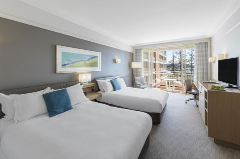 Crowne Plaza Terrigal Pacific, An IHG Hotel - Accommodation Daintree 35