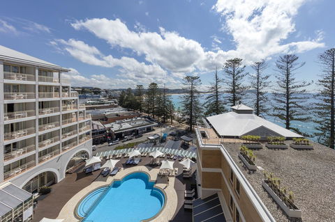 Crowne Plaza Terrigal Pacific, An IHG Hotel - Accommodation Daintree 1