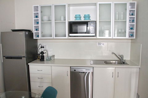 Smugglers Inn Studio Apartments - Accommodation Daintree 8