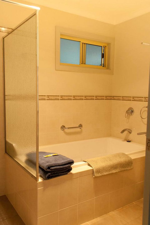 Admirals Inn - Accommodation Daintree 10