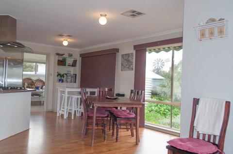 Admirals Inn - Accommodation Daintree 7